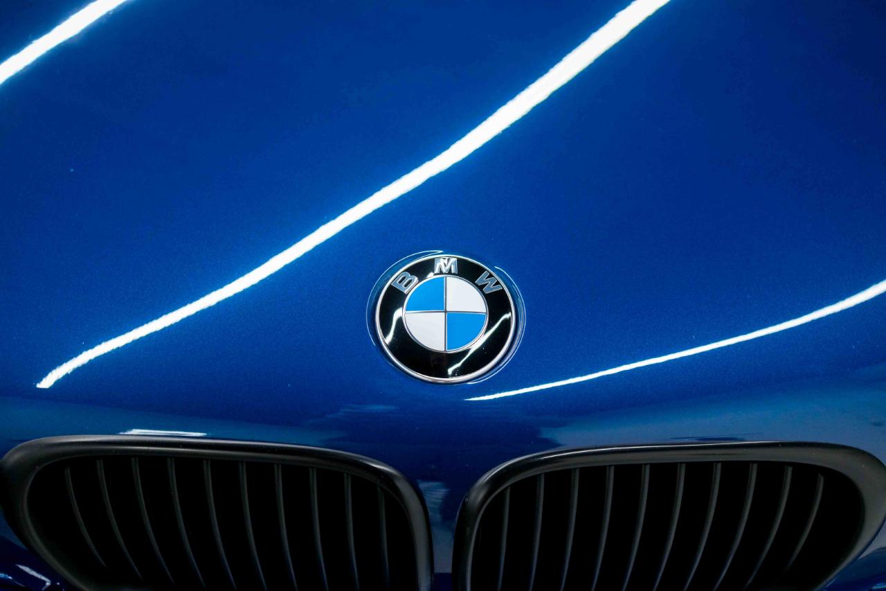 BMW M5 Base 2002
