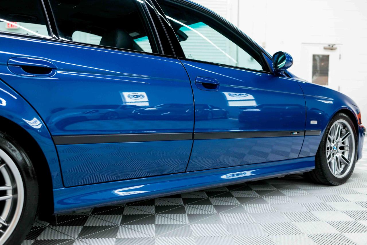 BMW M5 Base 2002