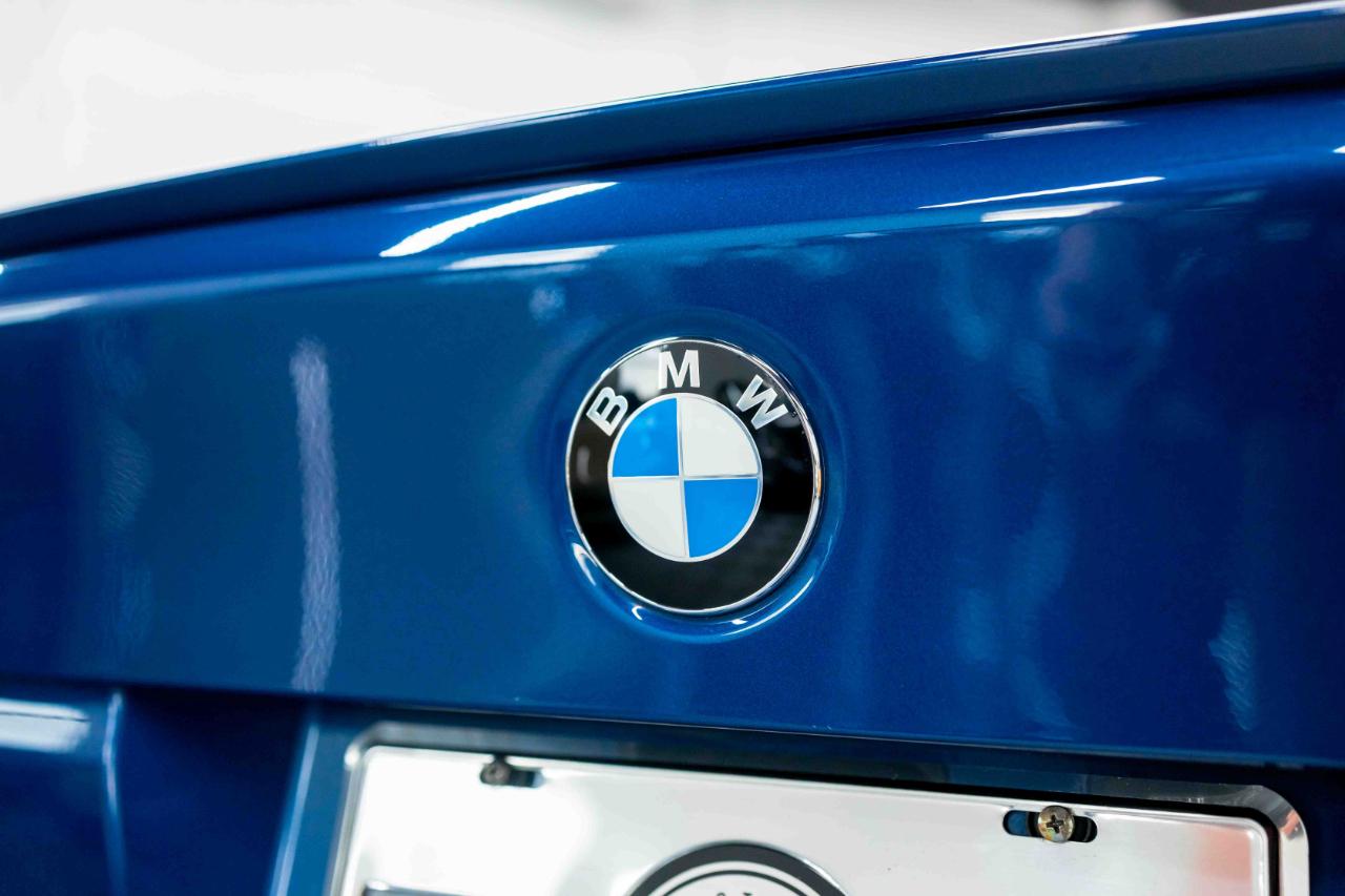 BMW M5 Base 2002