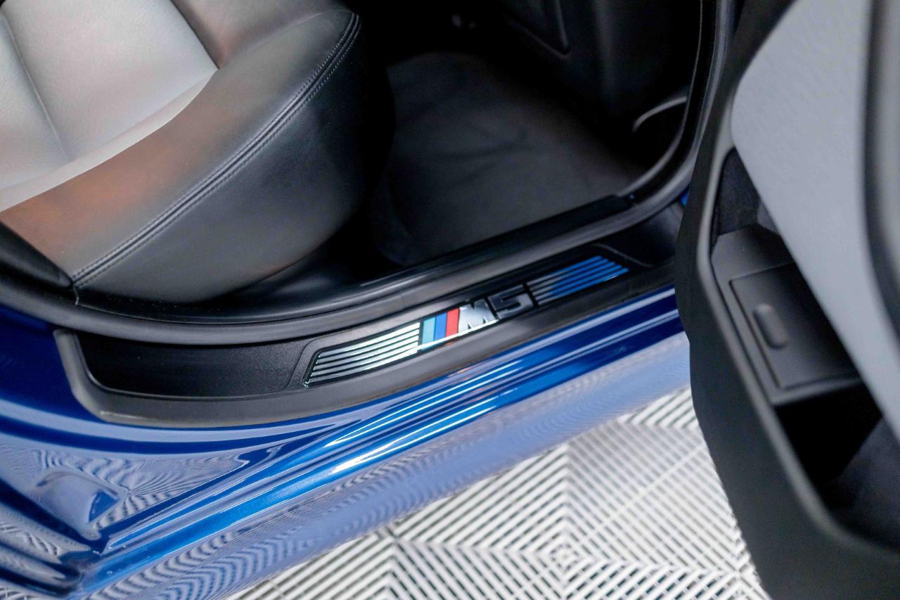 BMW M5 Base 2002