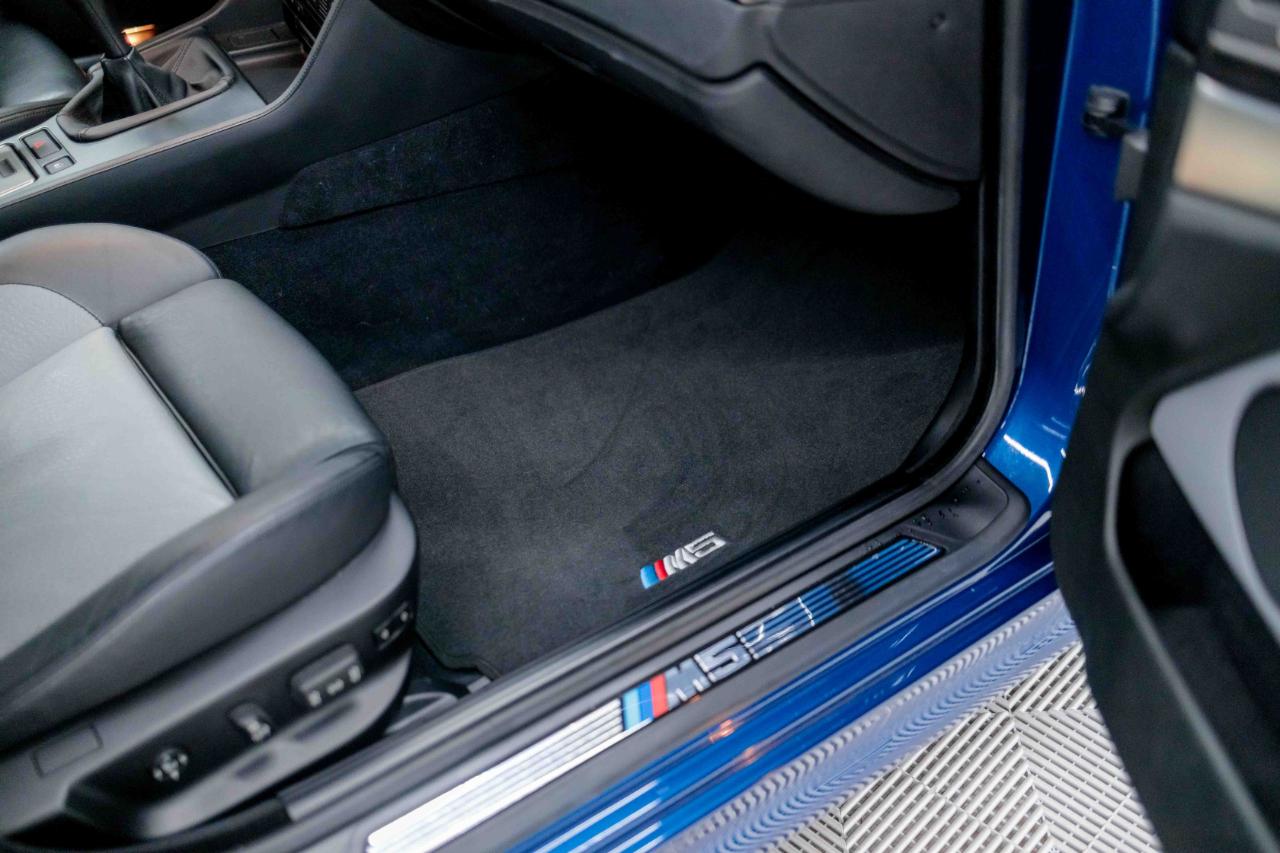 BMW M5 Base 2002