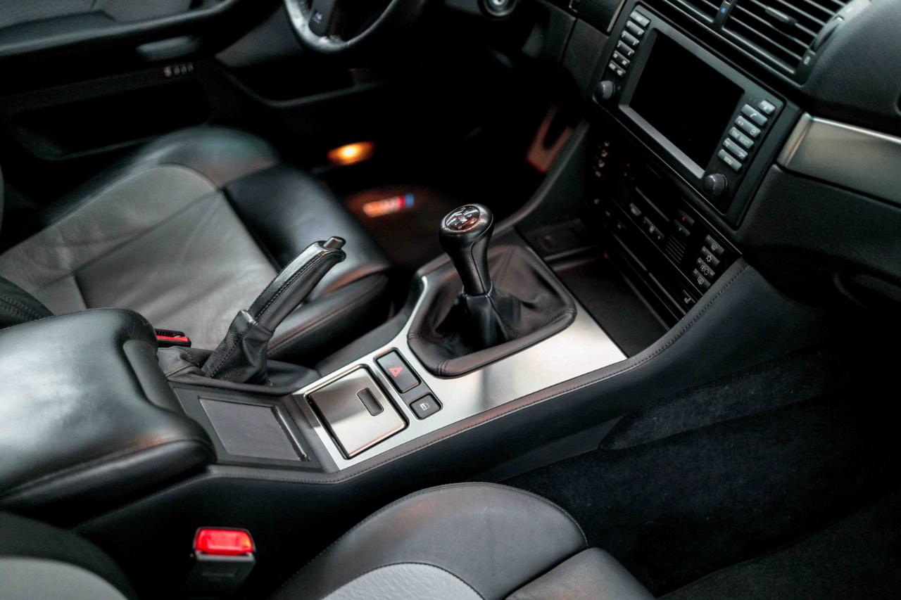 BMW M5 Base 2002