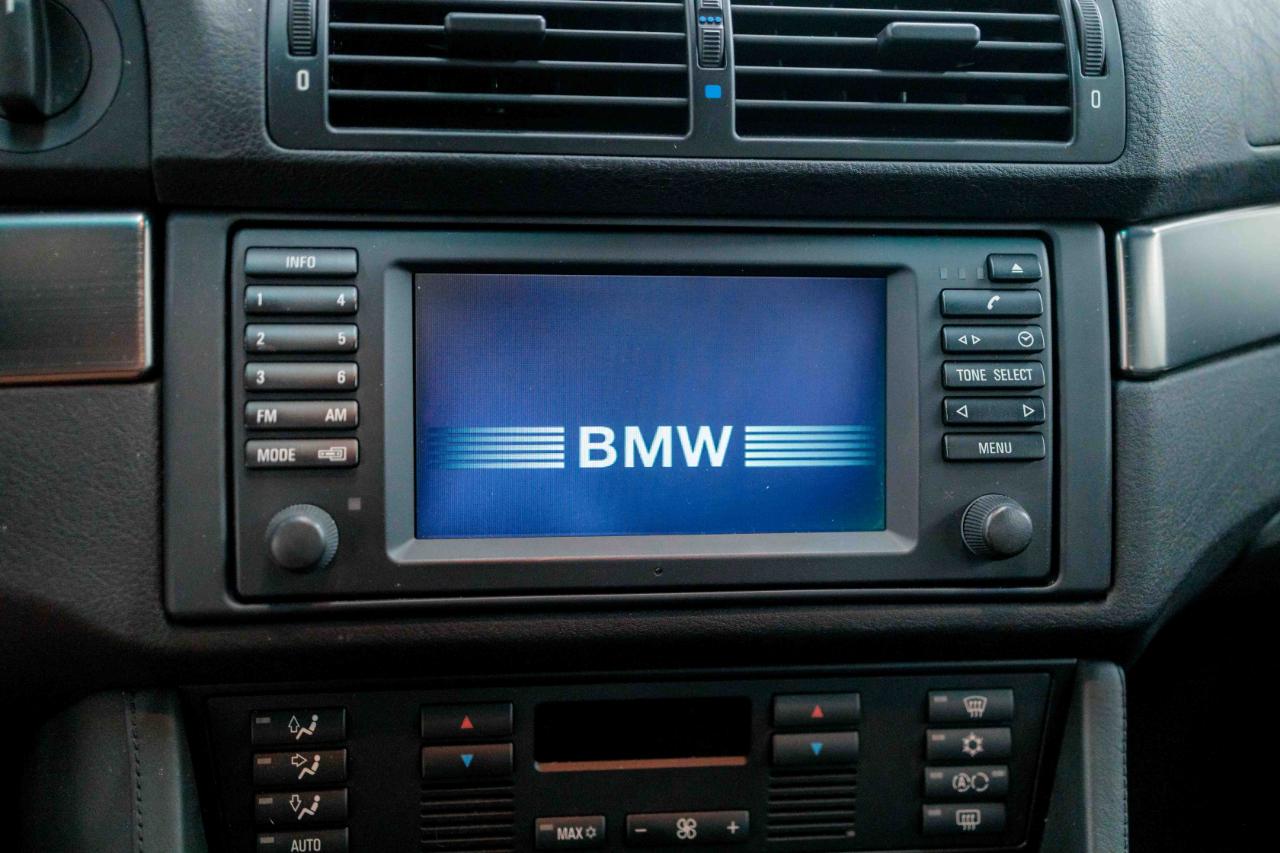 BMW M5 Base 2002
