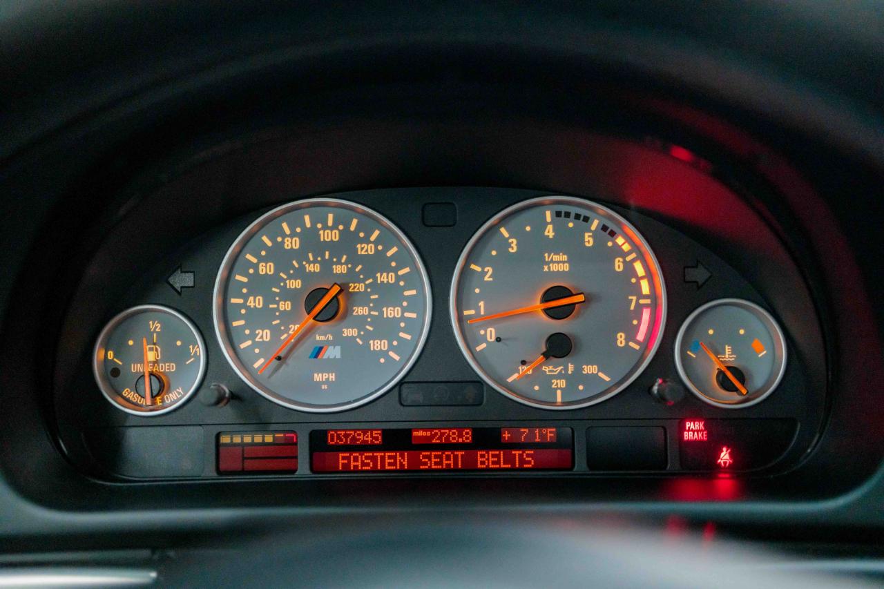 BMW M5 Base 2002