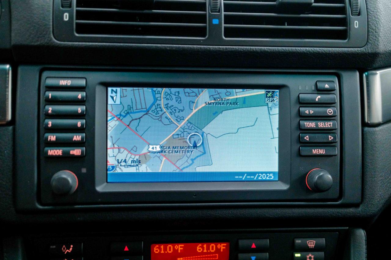 BMW M5 Base 2002
