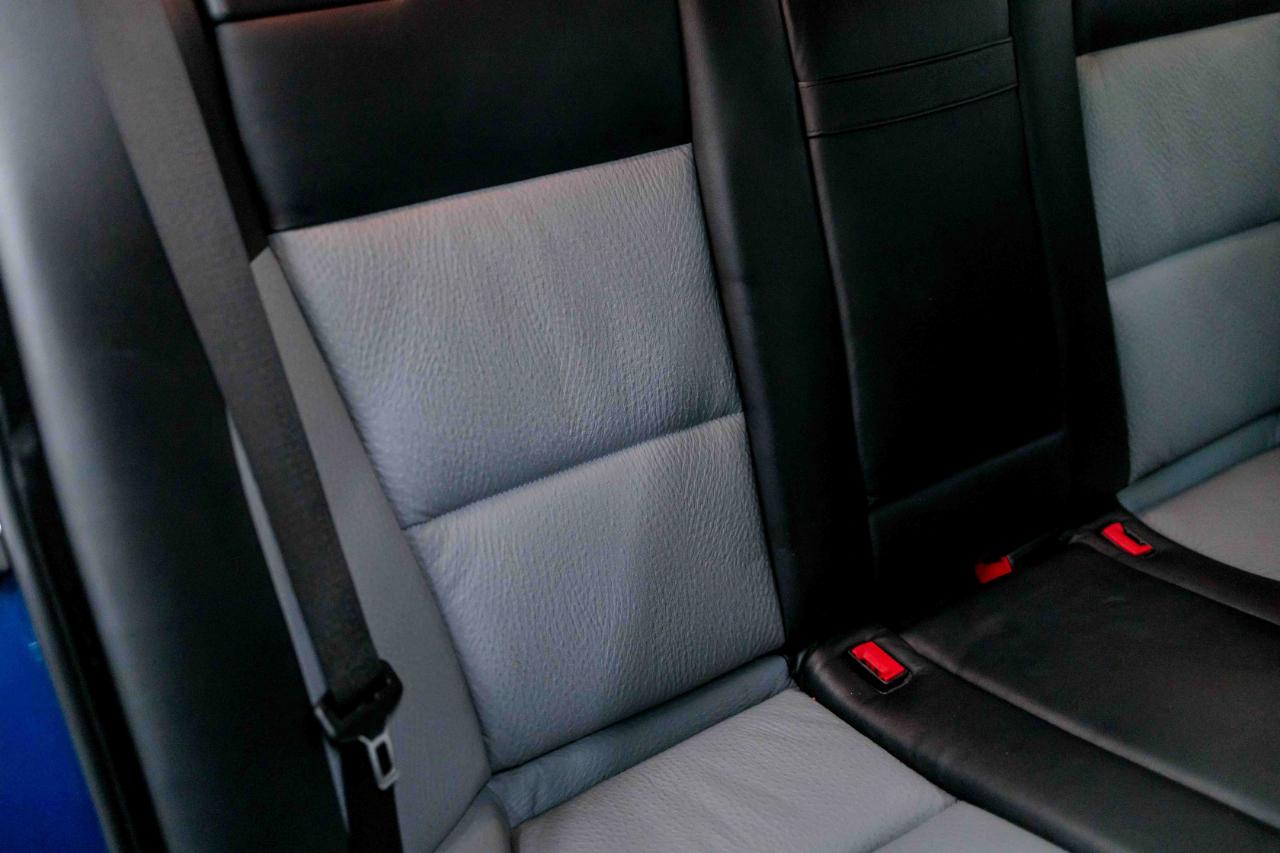BMW M5 Base 2002