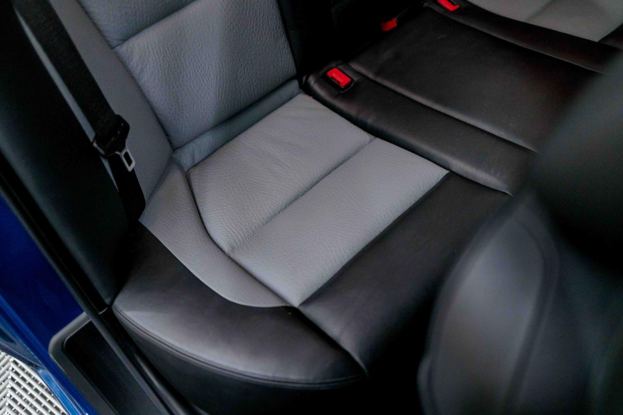 BMW M5 Base 2002