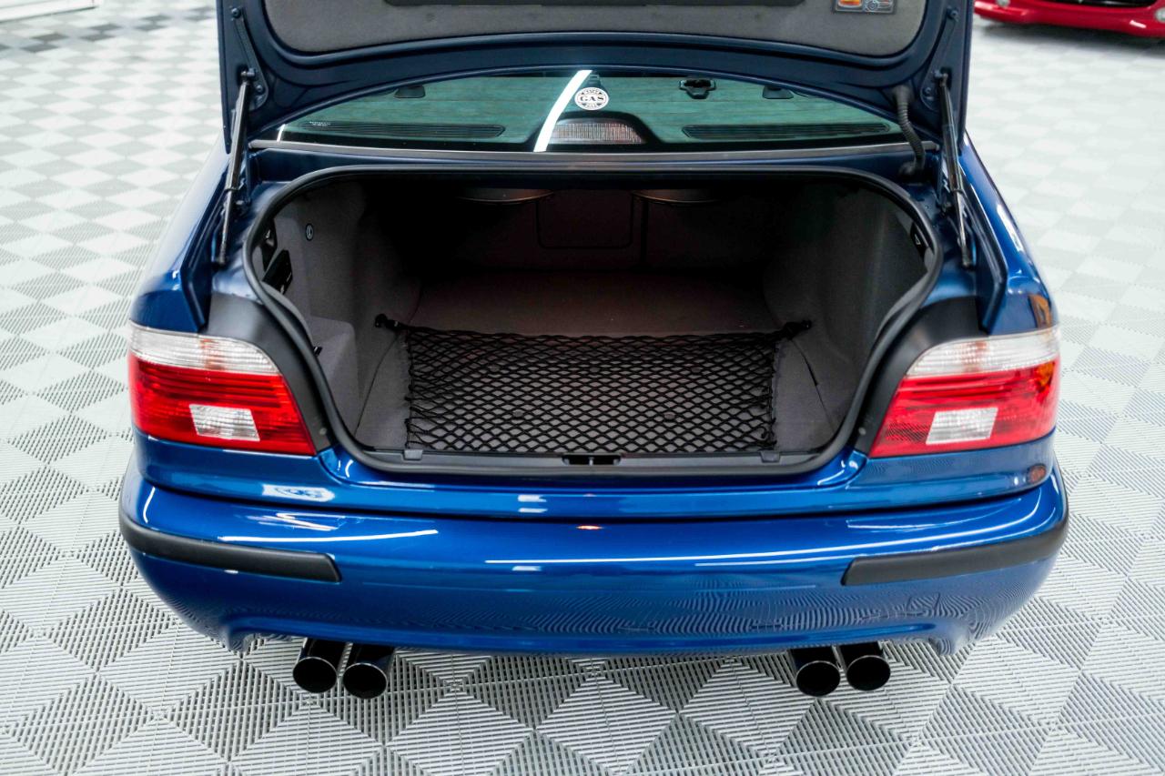BMW M5 Base 2002