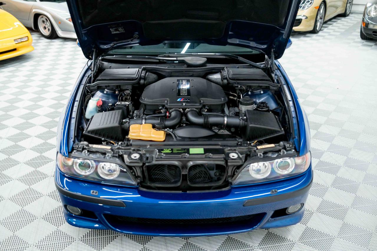 BMW M5 Base 2002