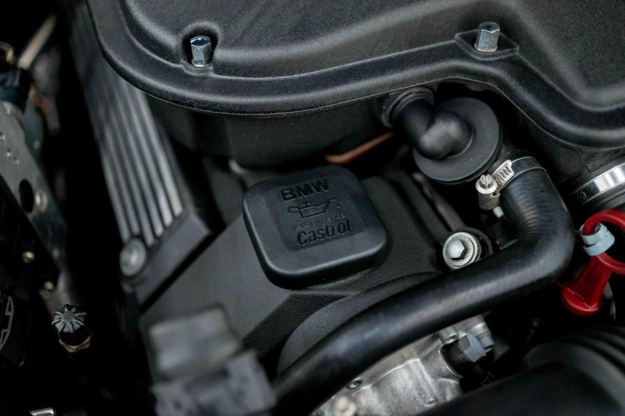 BMW M5 Base 2002
