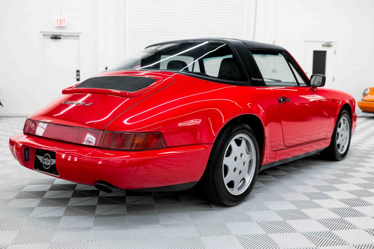 Porsche 911 Carrera 2 Targa 1990