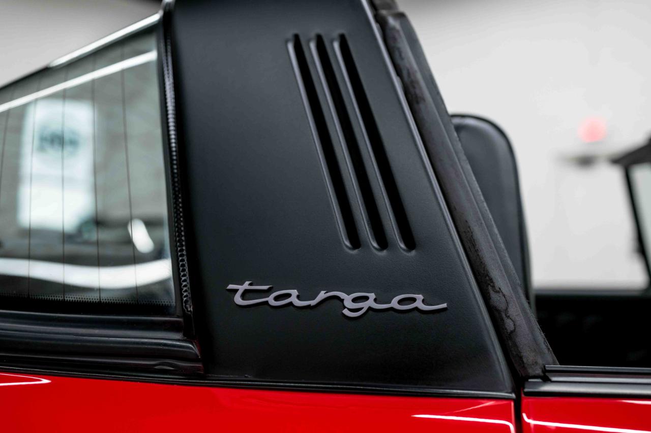 Porsche 911 Carrera 2 Targa 1990