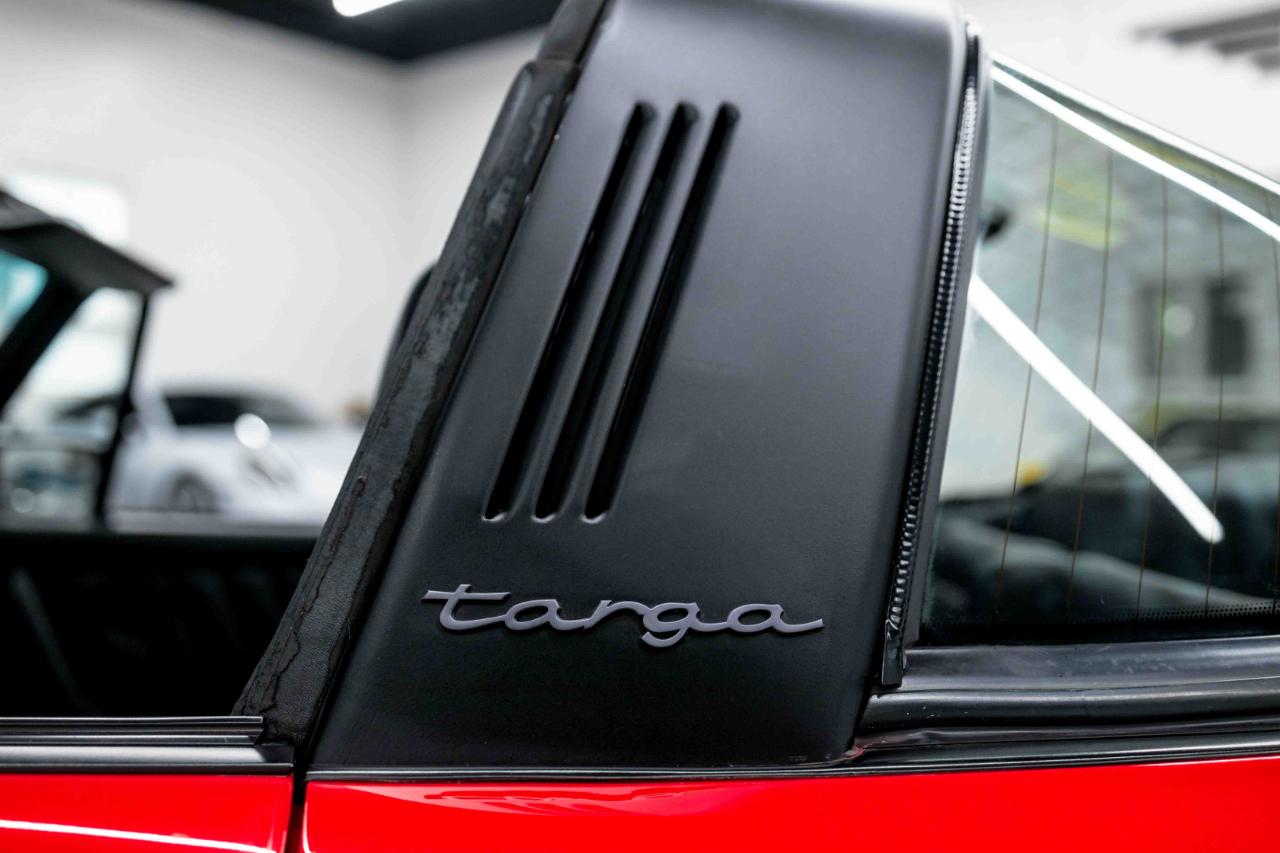 Porsche 911 Carrera 2 Targa 1990