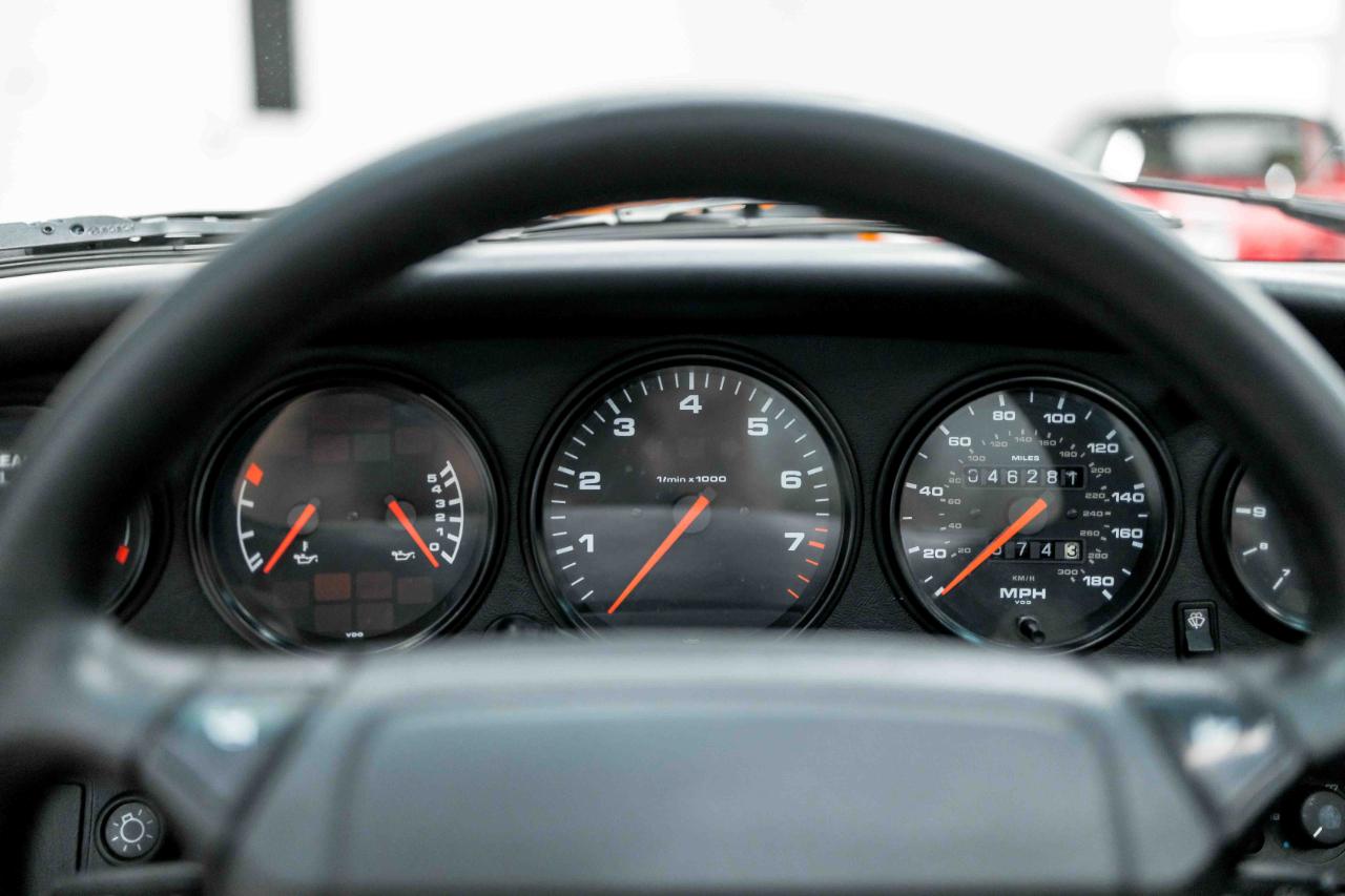 Porsche 911 Carrera 2 Targa 1990