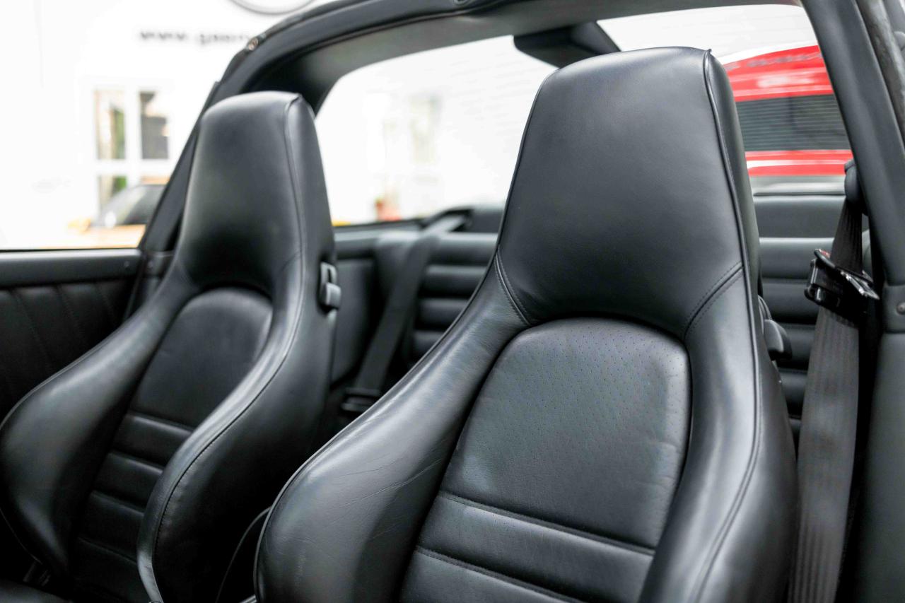 Porsche 911 Carrera 2 Targa 1990