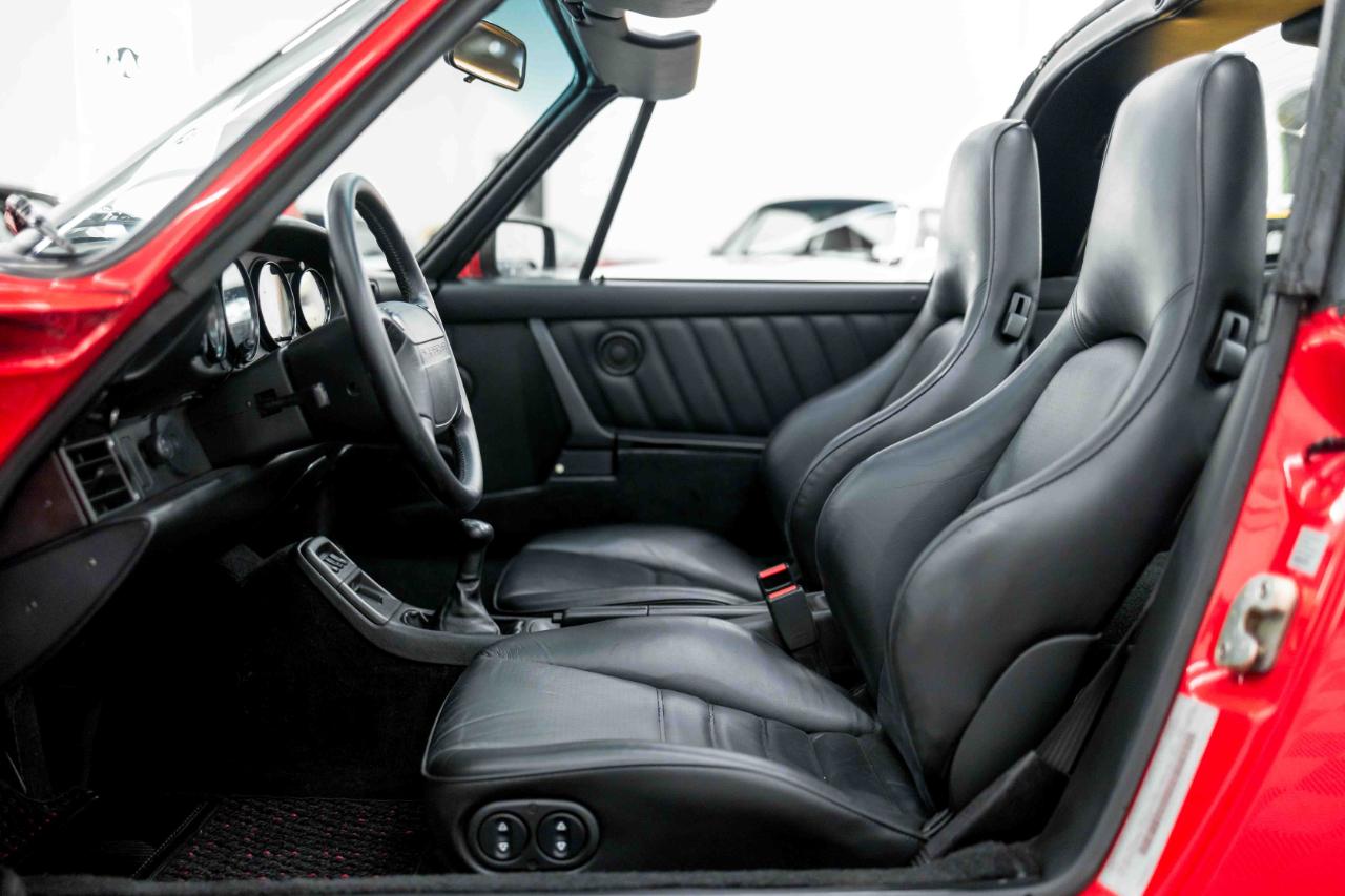 Porsche 911 Carrera 2 Targa 1990