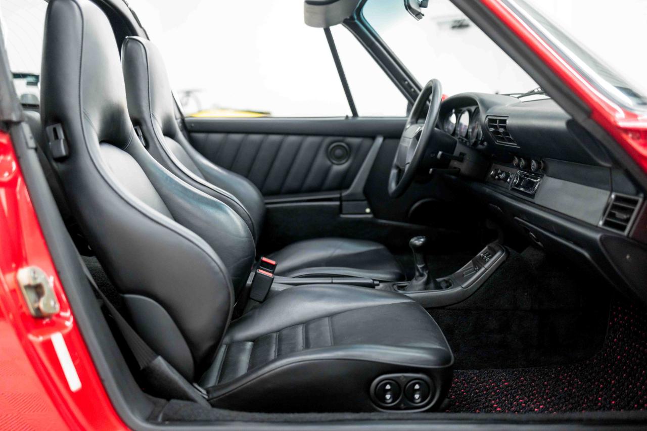 Porsche 911 Carrera 2 Targa 1990