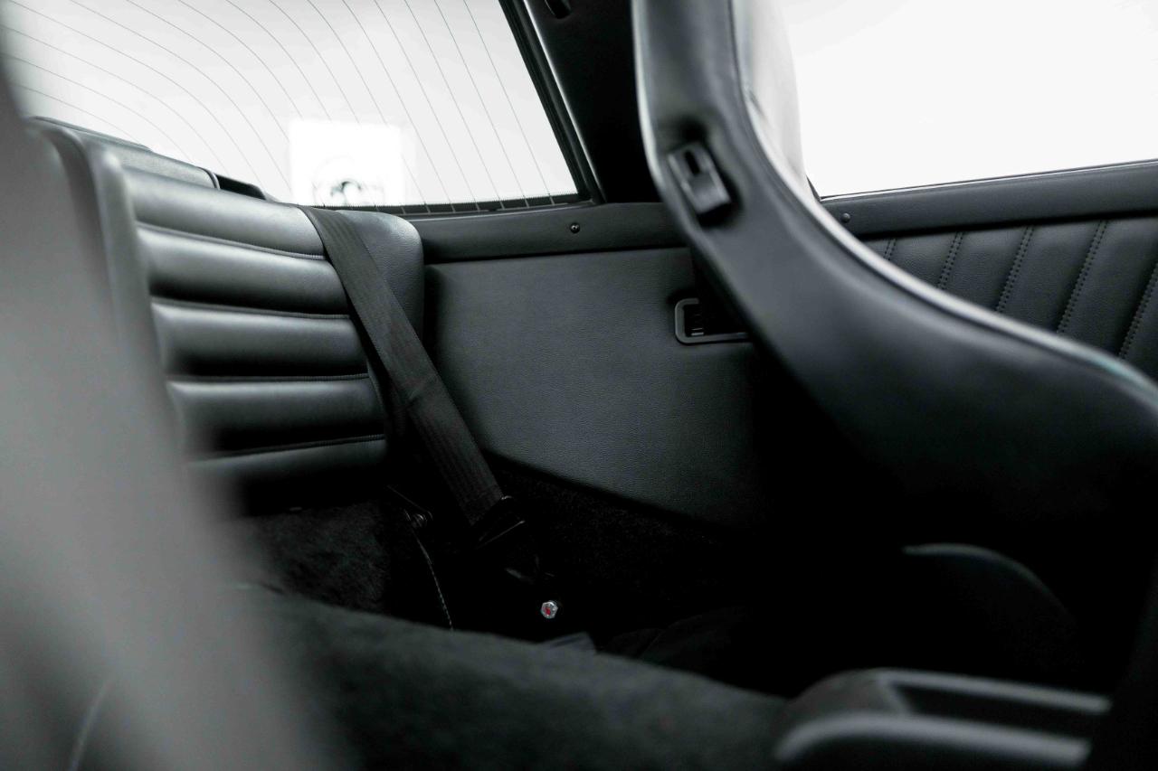 Porsche 911 Carrera 2 Targa 1990