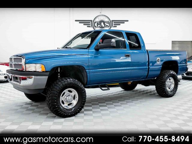 Blue 2002 Dodge RAM 2500 ST Quad Cab 4WD Pickup Truck Four-Wheel Drive 6-Speed Manual