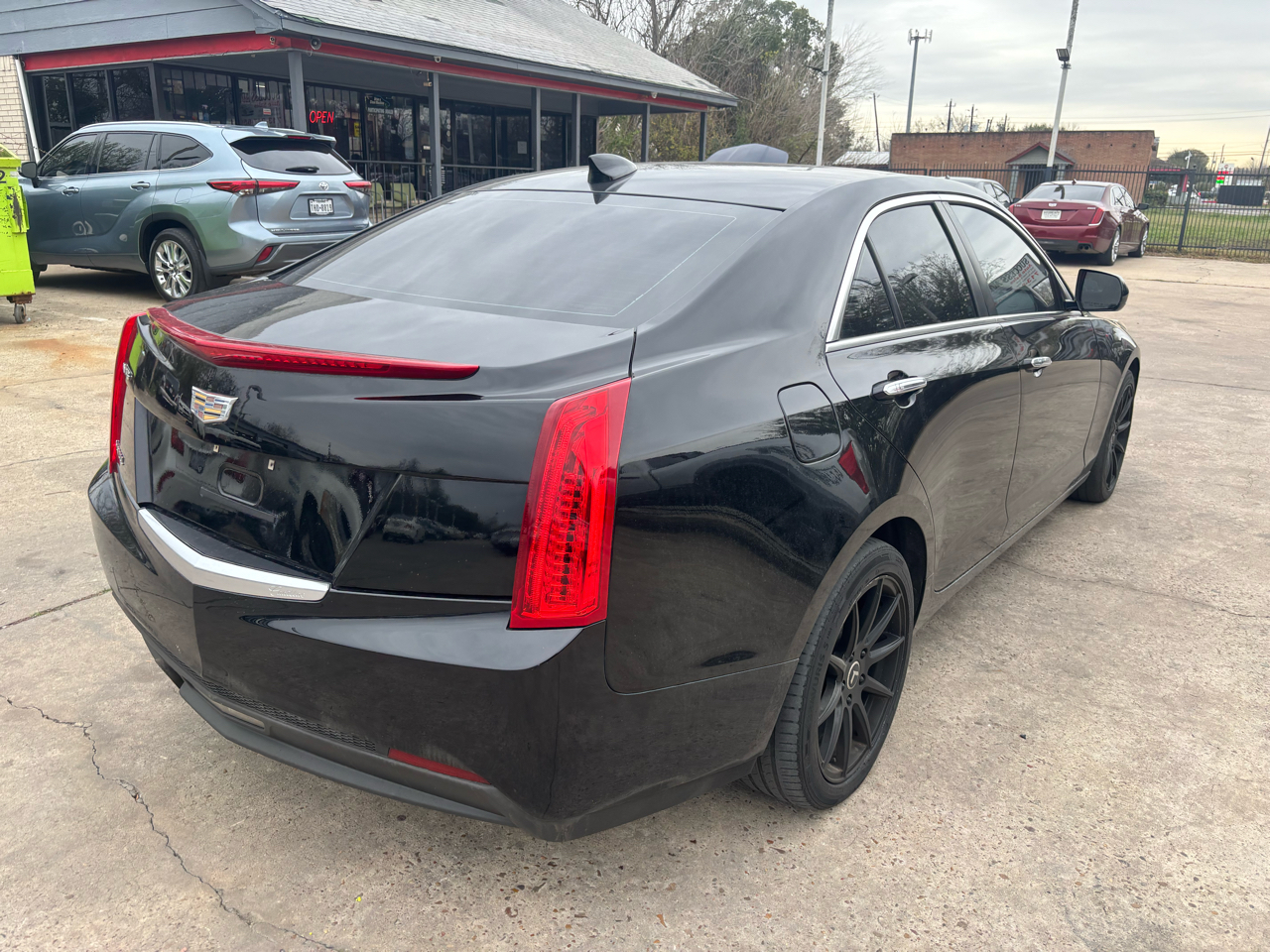 Cadillac ATS Sedan 4dr Sdn 2.5L Standard RWD 2016