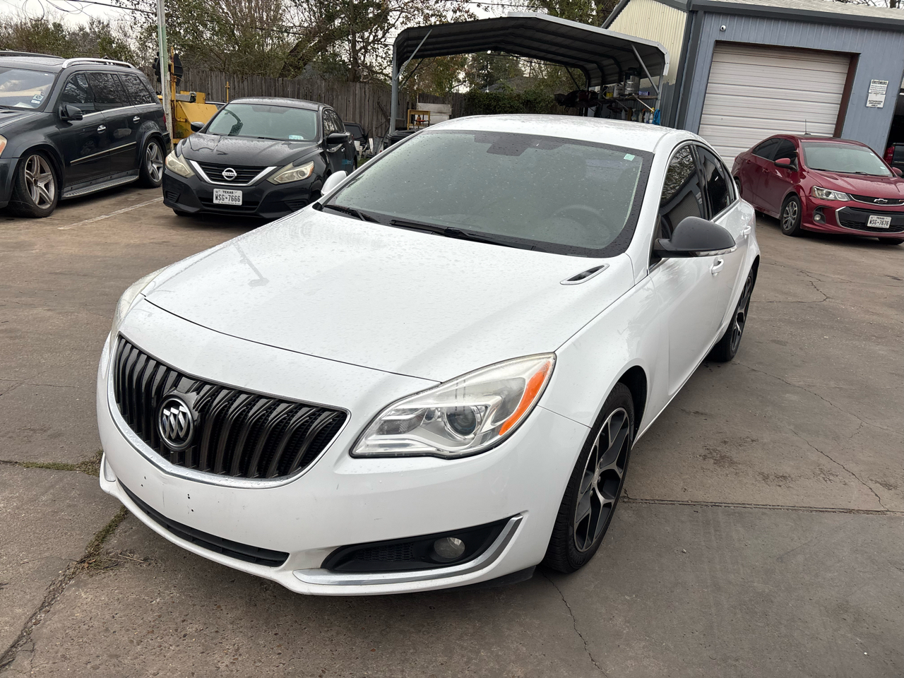 Buick Regal 4dr Sdn Sport Touring FWD 2017