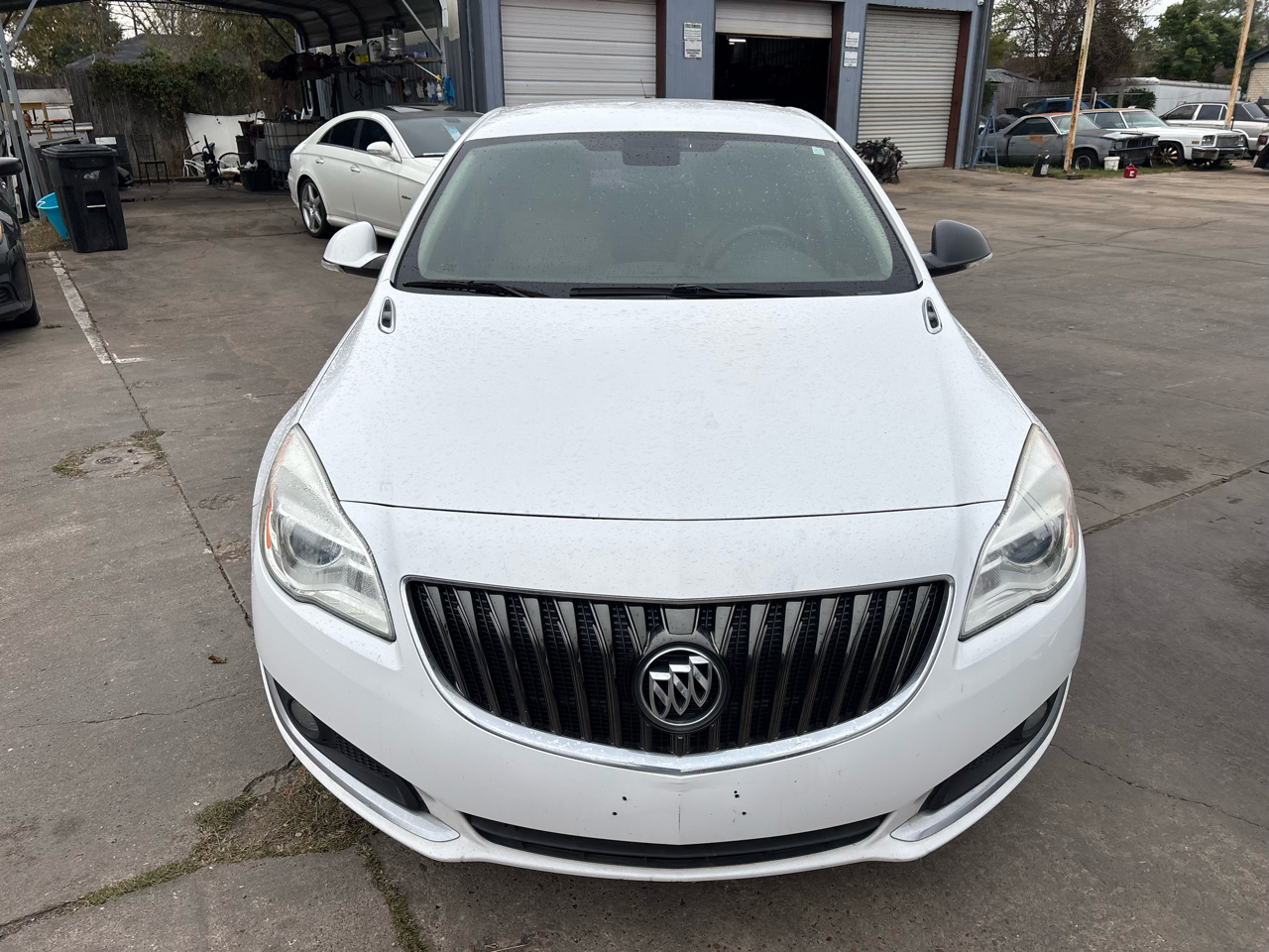 Buick Regal 4dr Sdn Sport Touring FWD 2017