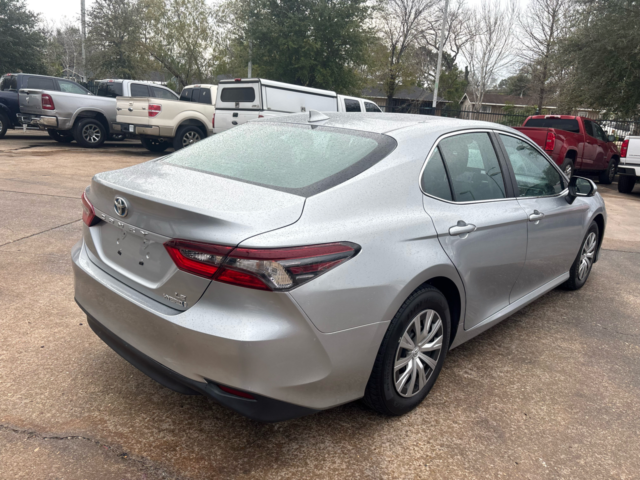 Toyota Camry Hybrid LE CVT (Natl) 2023