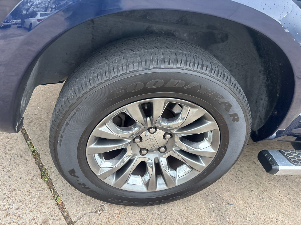 RAM 1500 4WD Crew Cab 140.5" Longhorn Limited 2014