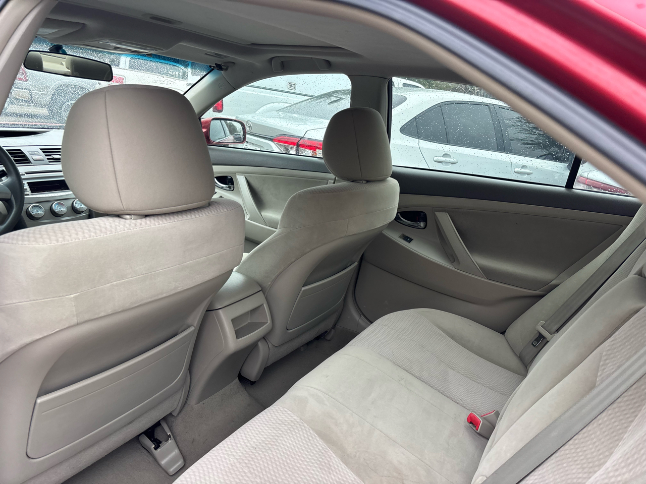 Toyota Camry 4dr Sdn I4 Man LE (Natl) 2011