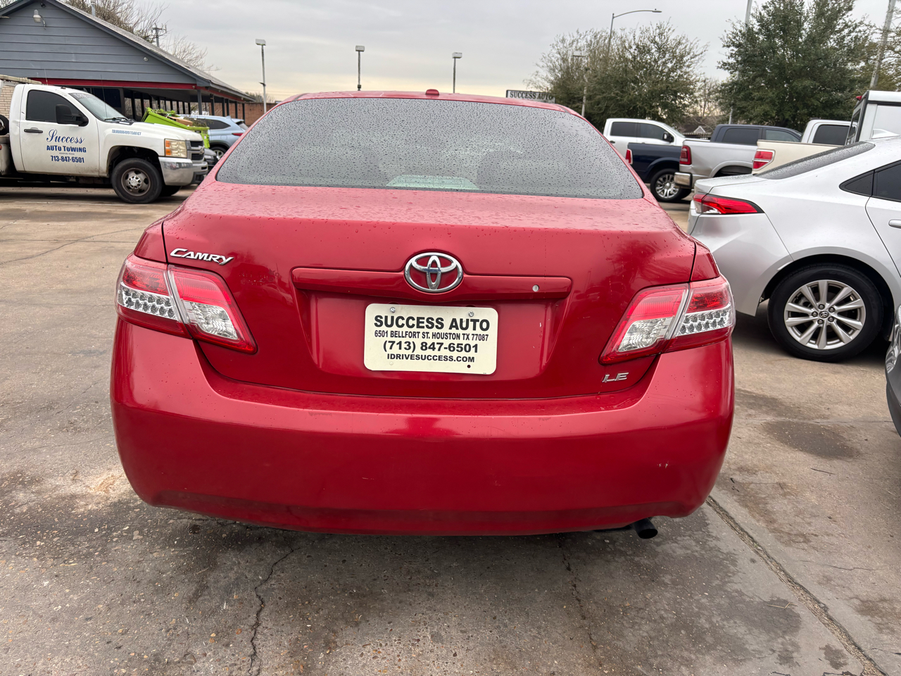 Toyota Camry 4dr Sdn I4 Man LE (Natl) 2011