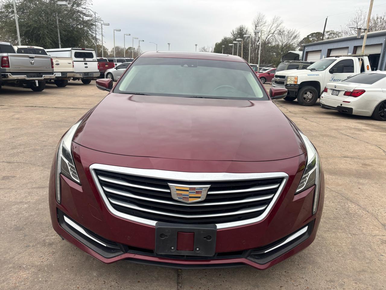 Cadillac CT6 4dr Sdn 2.0L Turbo RWD 2017