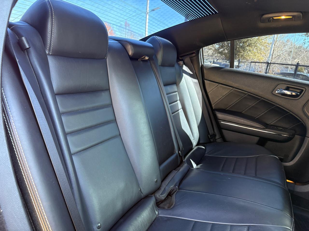 Dodge Charger 4dr Sdn RT Plus RWD 2014