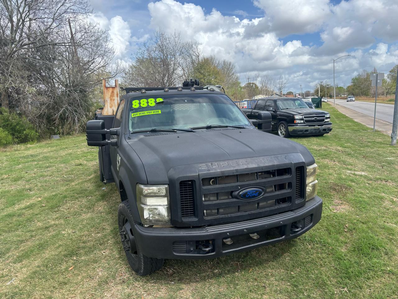 Ford Super Duty F-350 DRW 2WD Reg Cab 141" WB 60" CA XL 2009