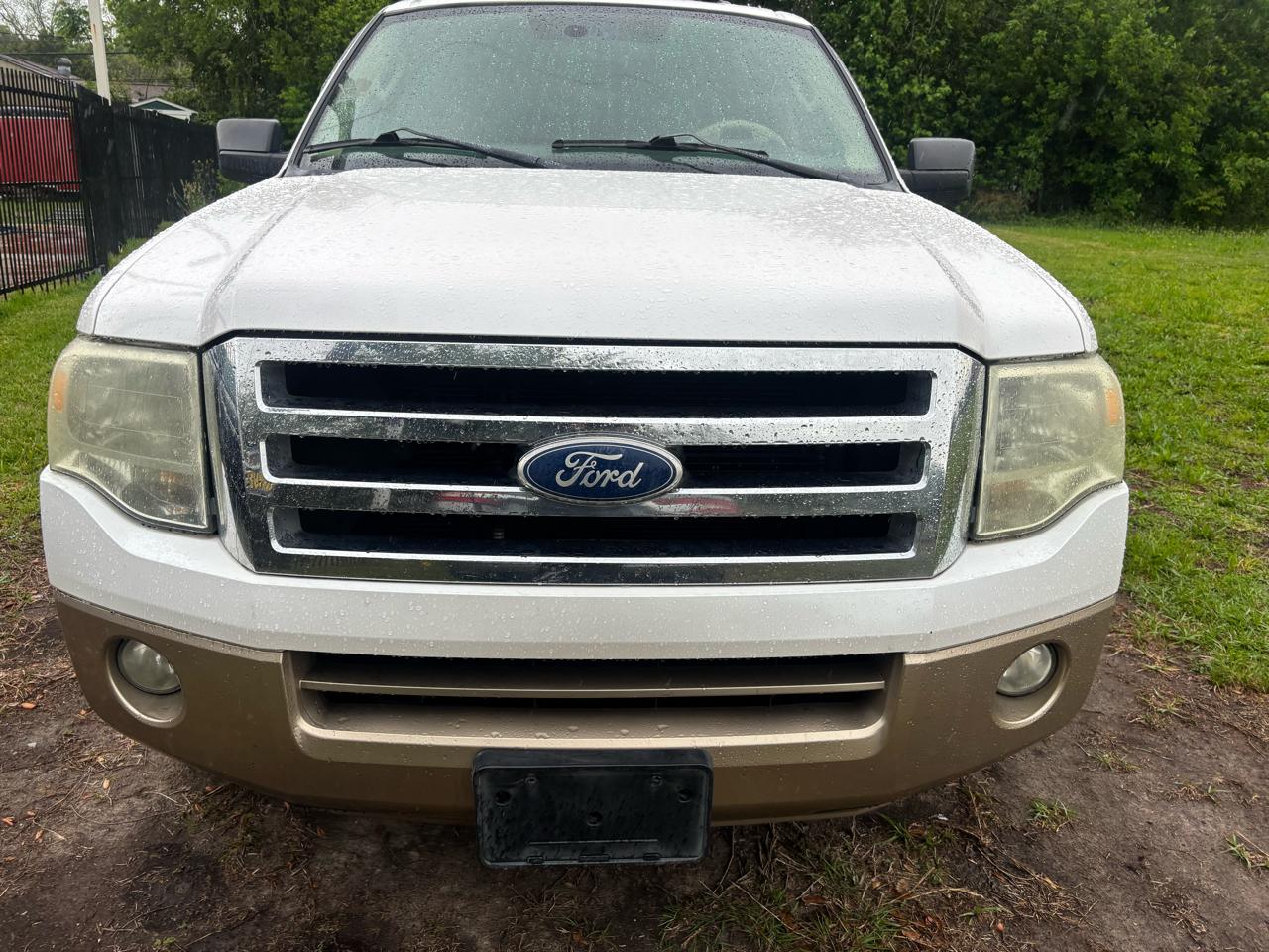 Ford Expedition EL 2WD 4dr XLT 2011