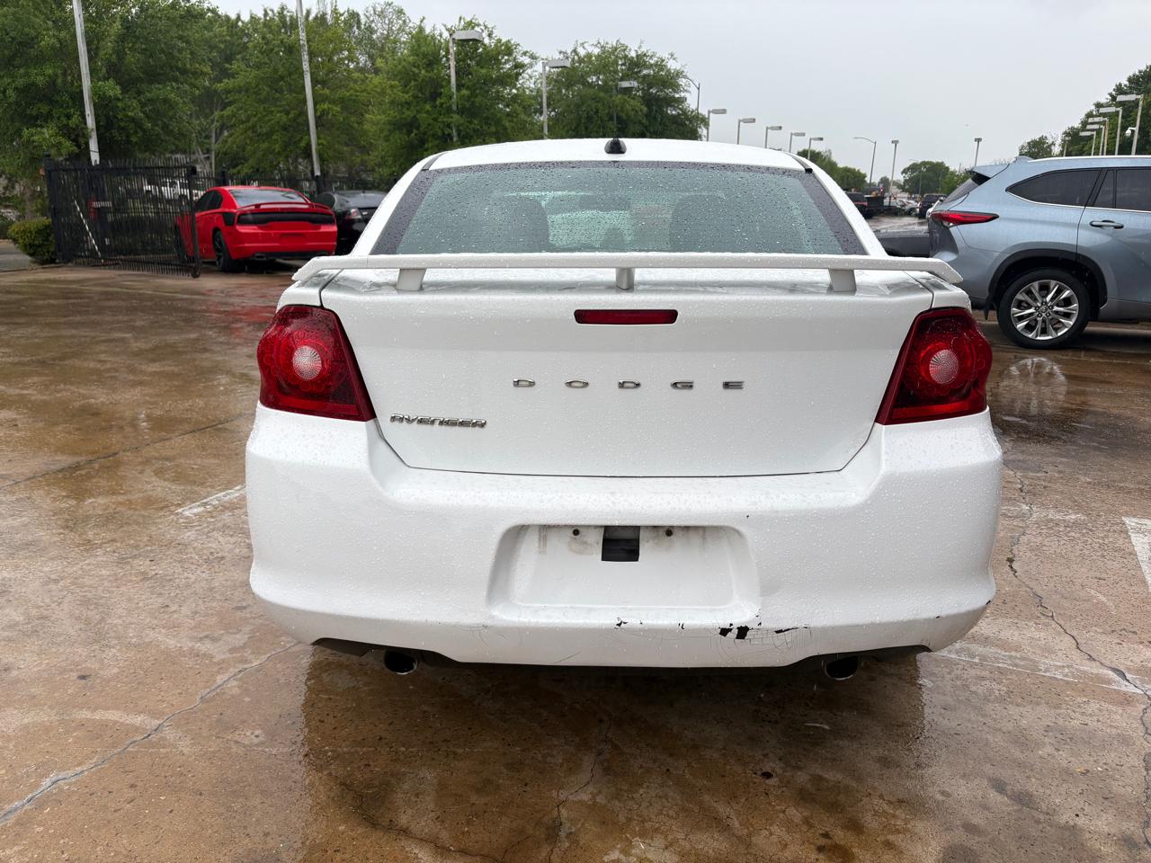 Dodge Avenger 4dr Sdn SXT 2014