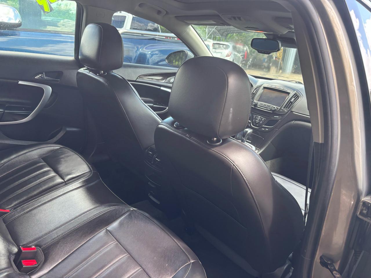 Buick Regal 4dr Sdn Premium II AWD 2017