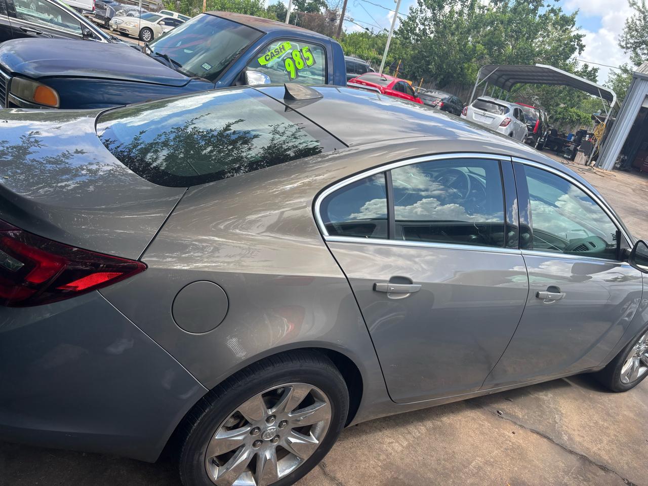 Buick Regal 4dr Sdn Premium II AWD 2017