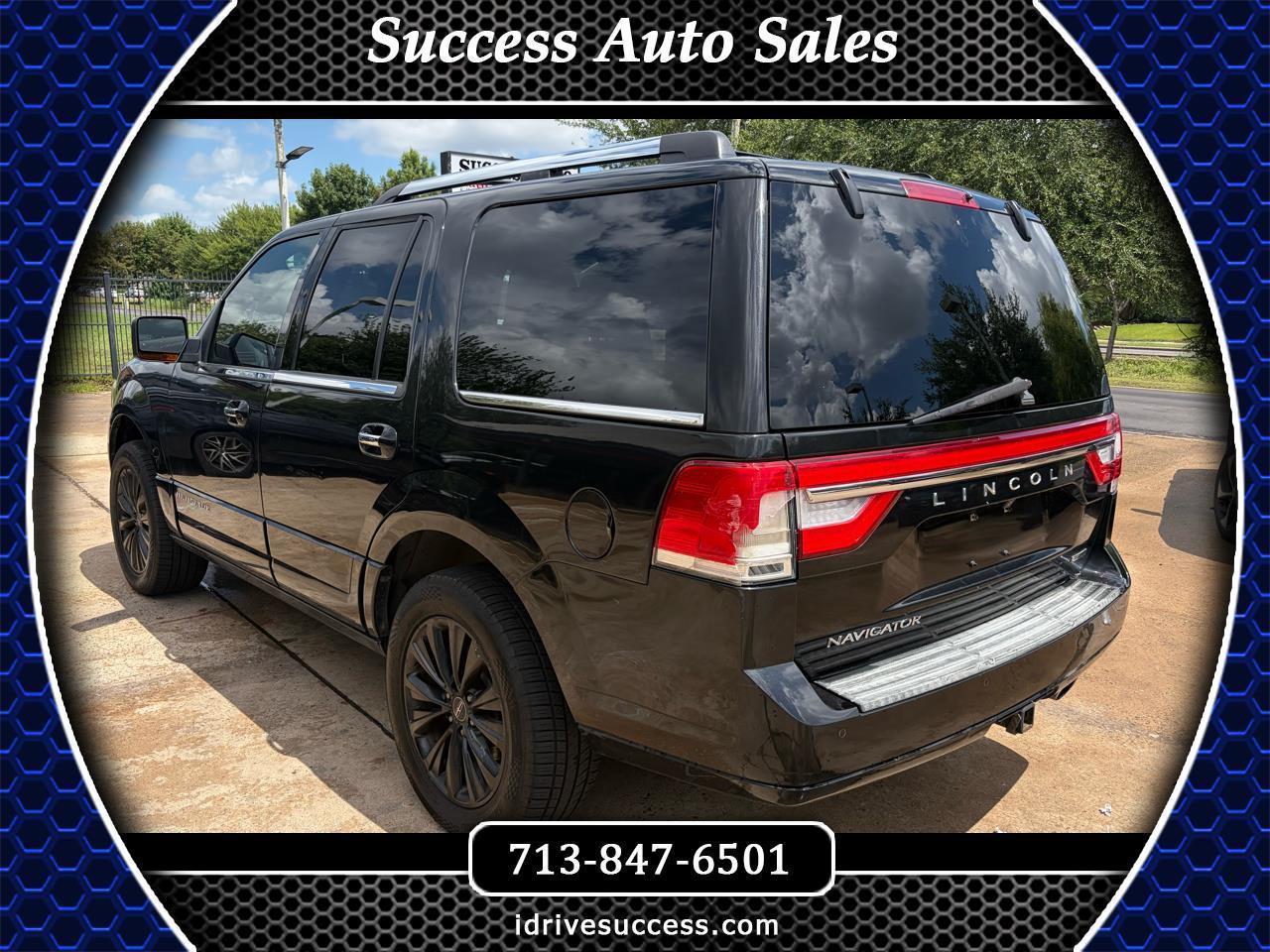 2015 Lincoln Navigator 2WD 4dr