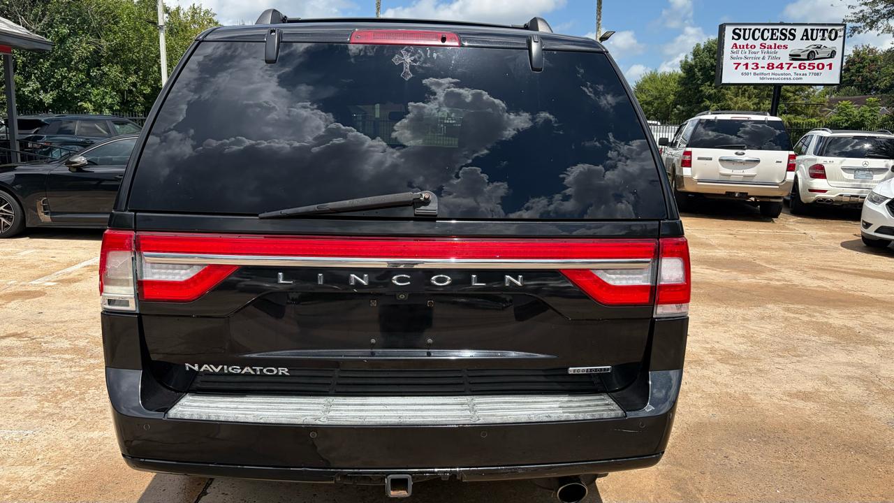 Lincoln Navigator 2WD 4dr 2015
