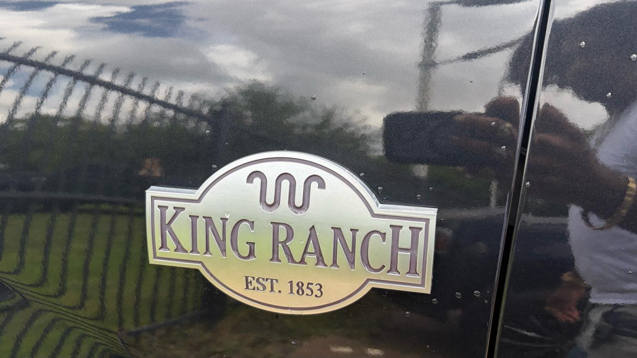 Ford Expedition EL 2WD 4dr King Ranch 2013