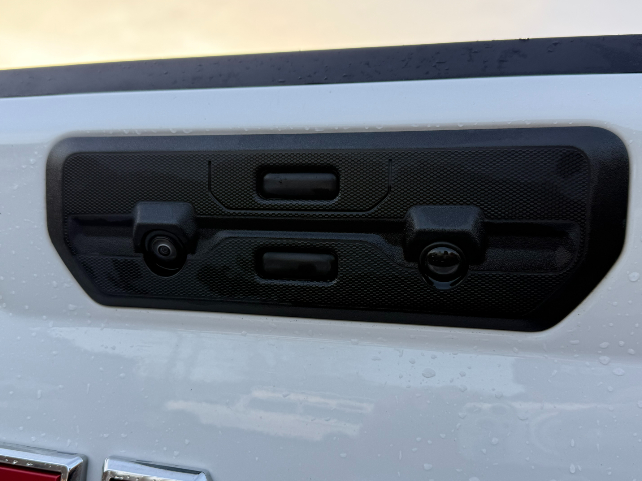 GMC Sierra 1500 4WD Crew Cab 147" SLT 2024