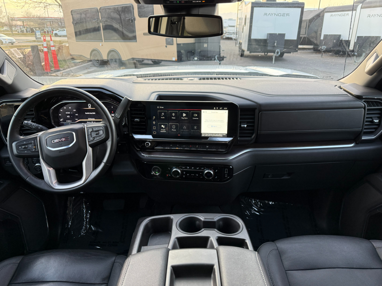 GMC Sierra 1500 4WD Crew Cab 147" SLT 2024