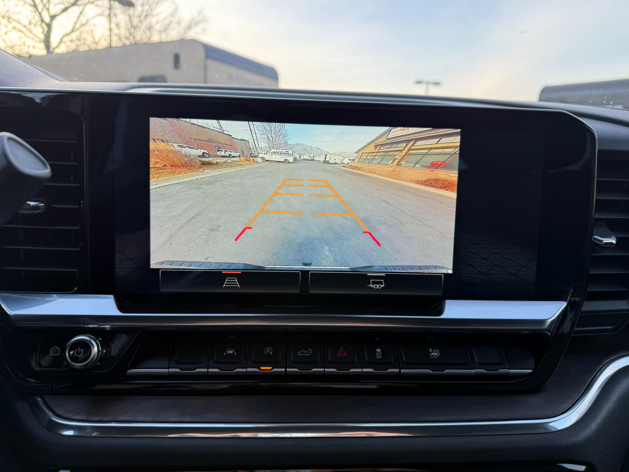 GMC Sierra 1500 4WD Crew Cab 147" SLT 2024