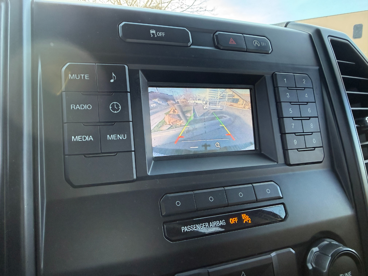 Ford F-150 XLT 2WD Reg Cab 8' Box 2019