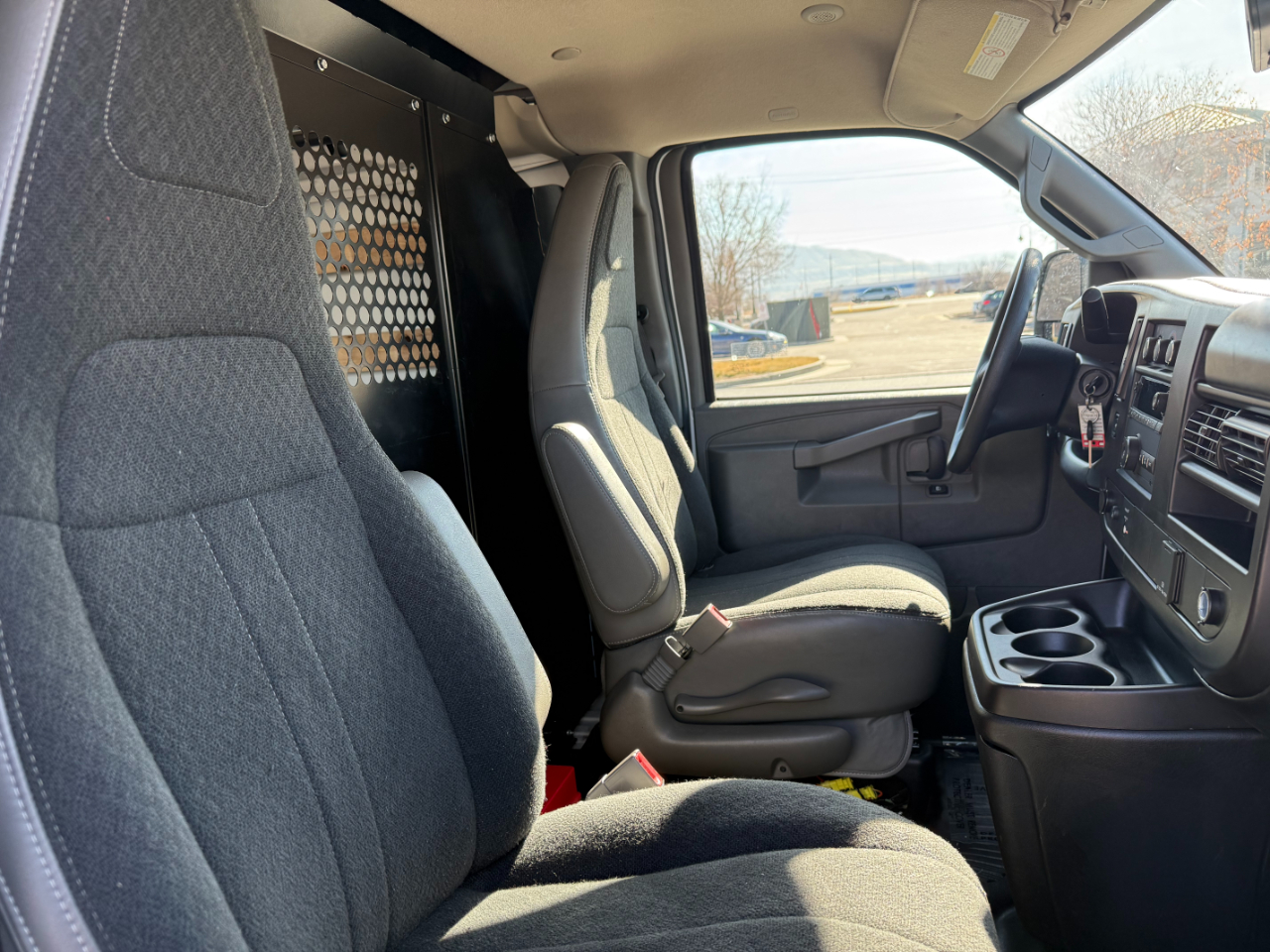 Chevrolet Express Cargo Van RWD 2500 135" 2024