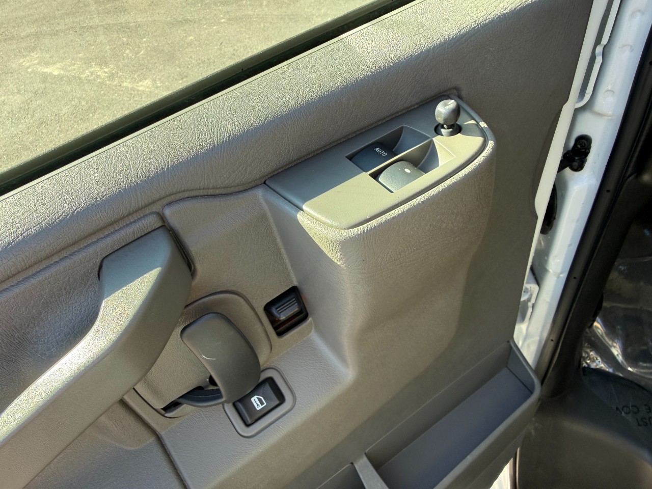 Chevrolet Express Cargo Van RWD 2500 135" 2024