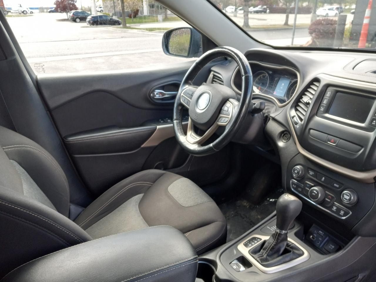 Jeep Cherokee Altitude 4x4 *Ltd Avail* 2017