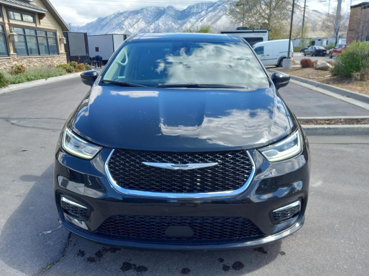 Chrysler Pacifica Touring L FWD 2023