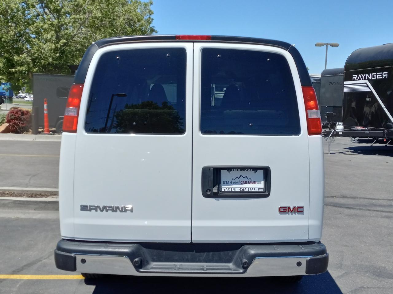 GMC Savana Passenger RWD 3500 155" LT 2025
