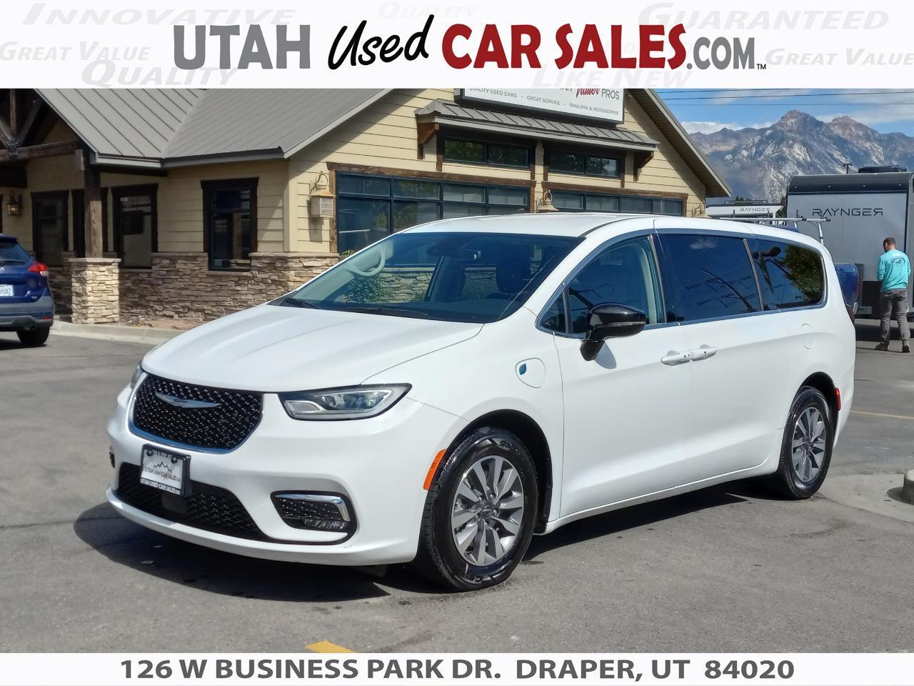 2024 Chrysler Pacifica Hybrid Select FWD